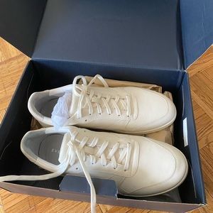 Everlane | Court Sneakers in Off-White/Fog